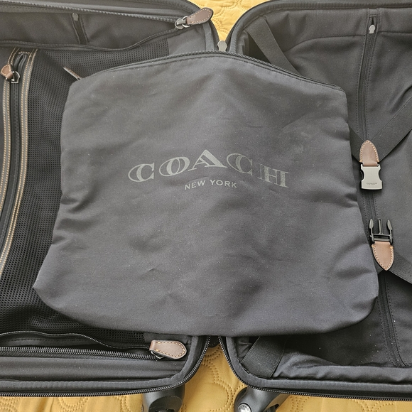 Coach Camo Print Men's Bag - Picture 7 of 12